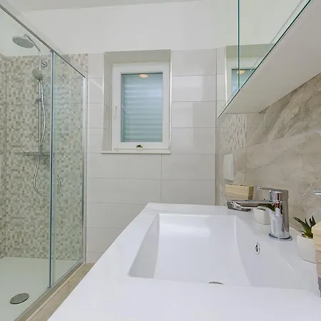 Beach & Park Apartment Kastela Exterior photo